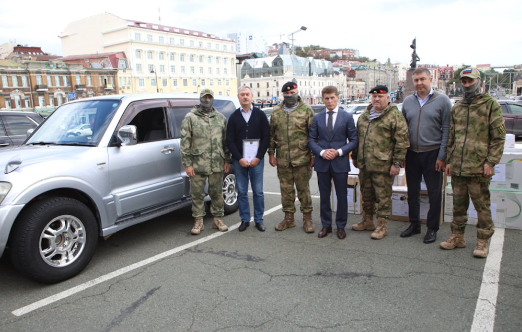 Броневик передали приморским добровольцам на СВО.